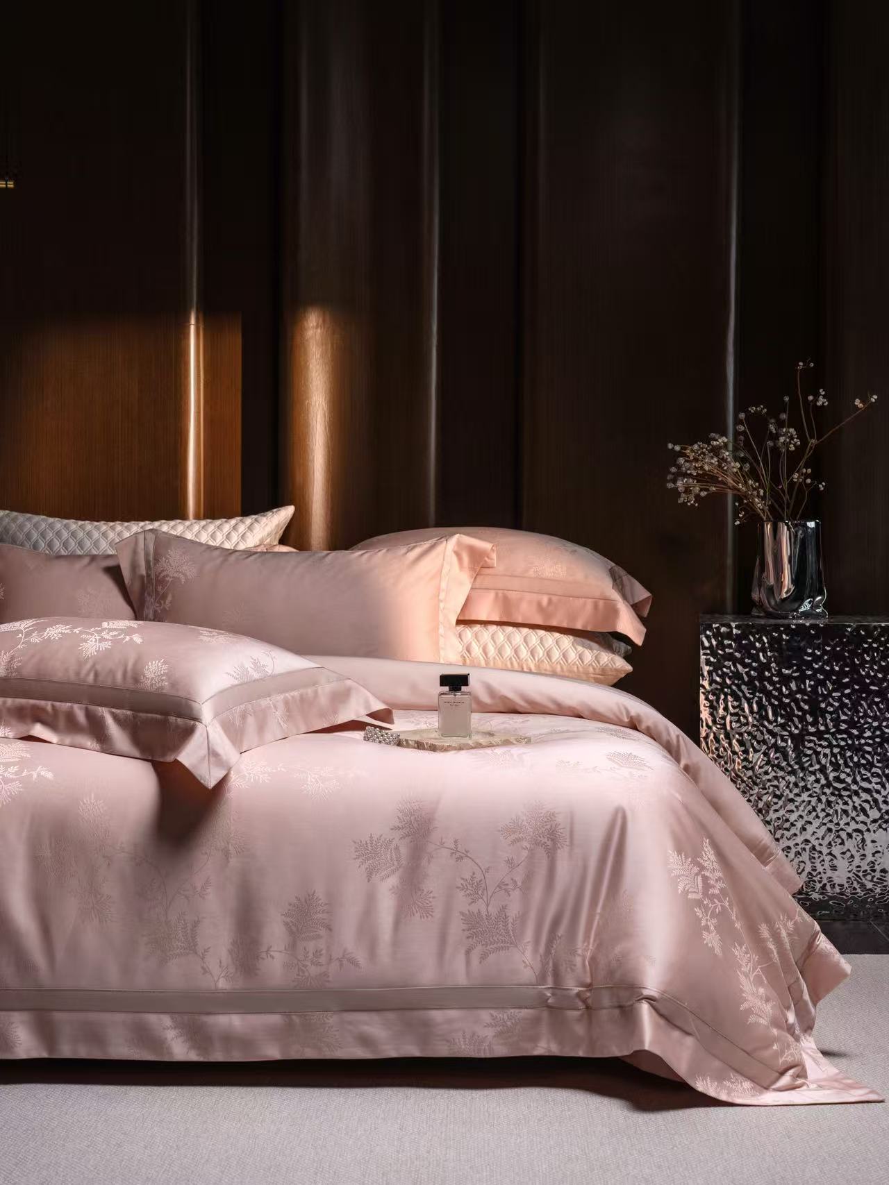 طقم أغطية سرير فاخر بنقشة زهور - مراجعة Home Textiles Bedding وسعره